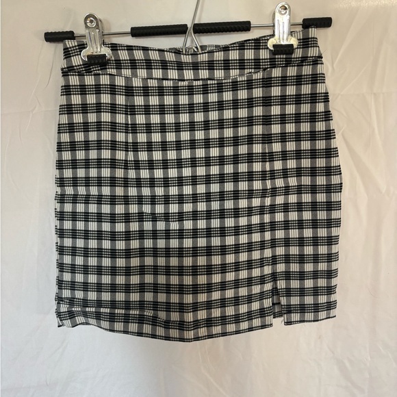 Garage Black and White Checkered Mini Skirt - Picture 1 of 6